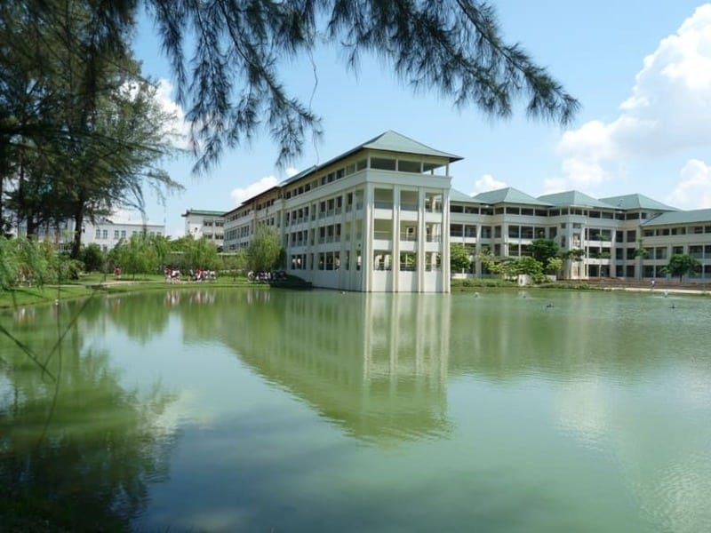 Chung-Cheng-High-School-Main.